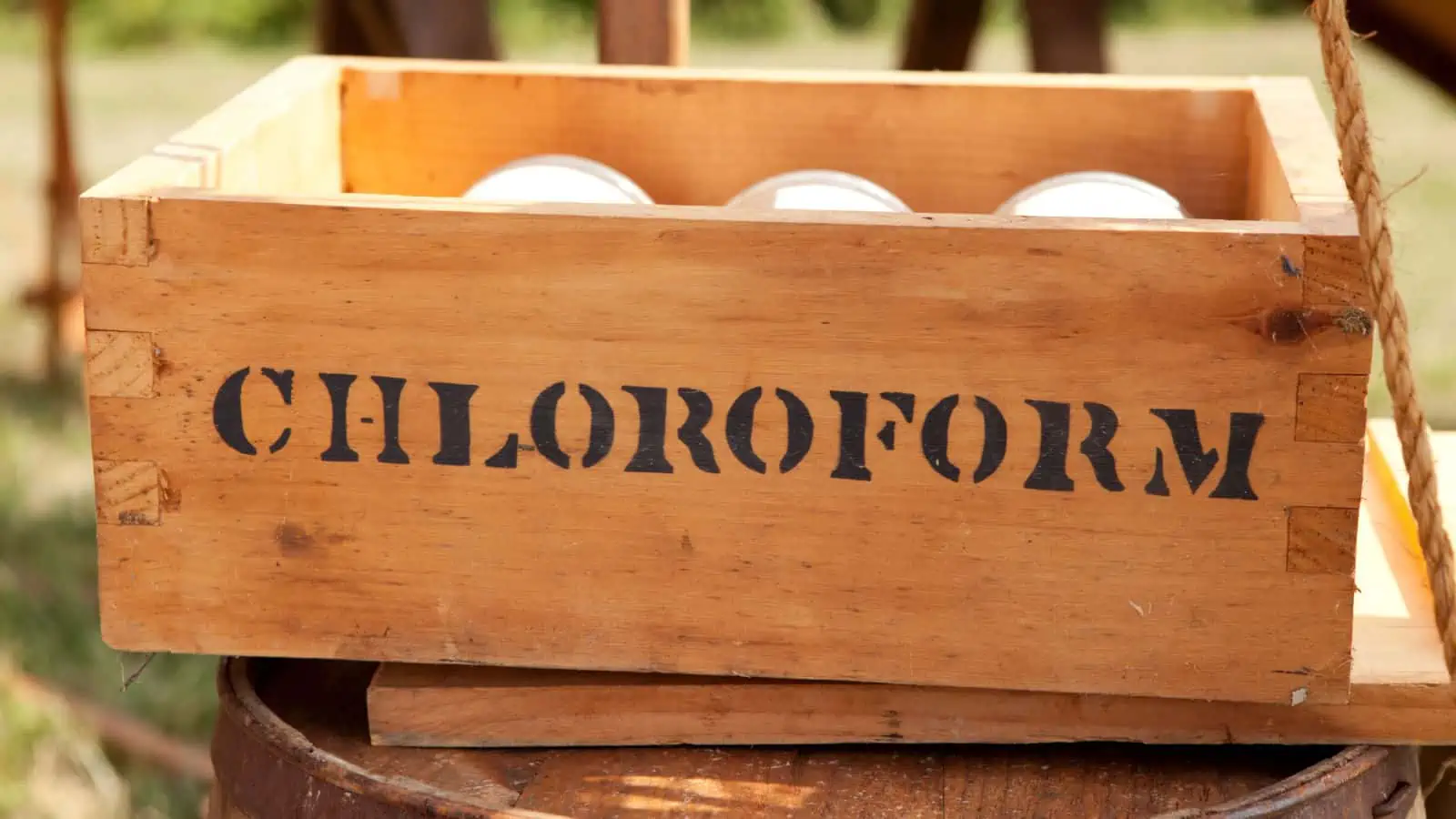 Chloroform written on box