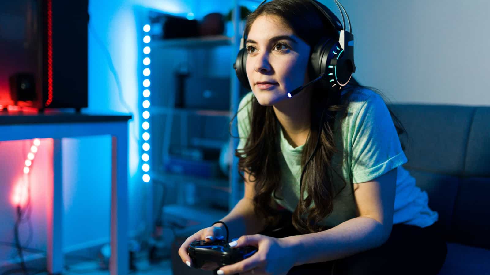 girl playing video games, 