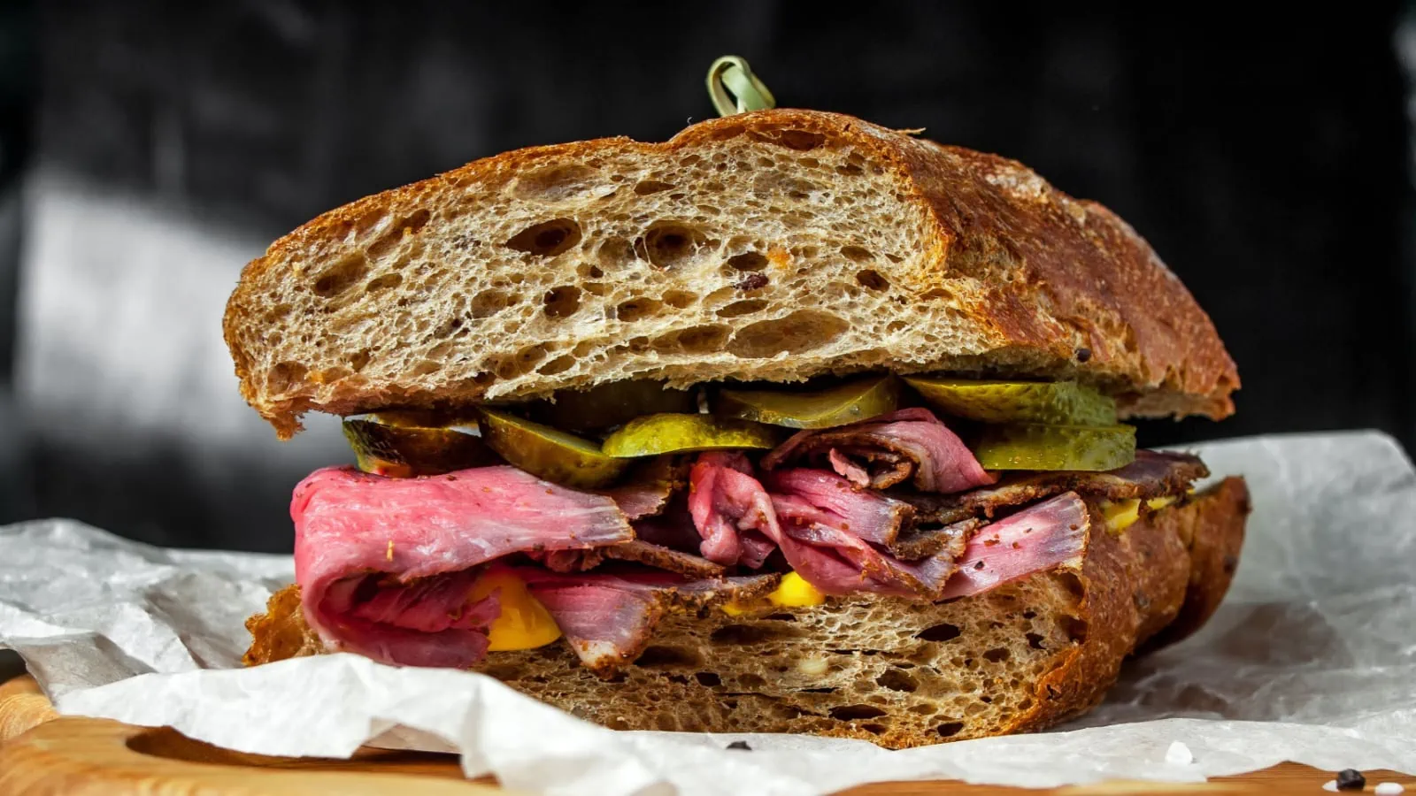 Pastrami with rye bread